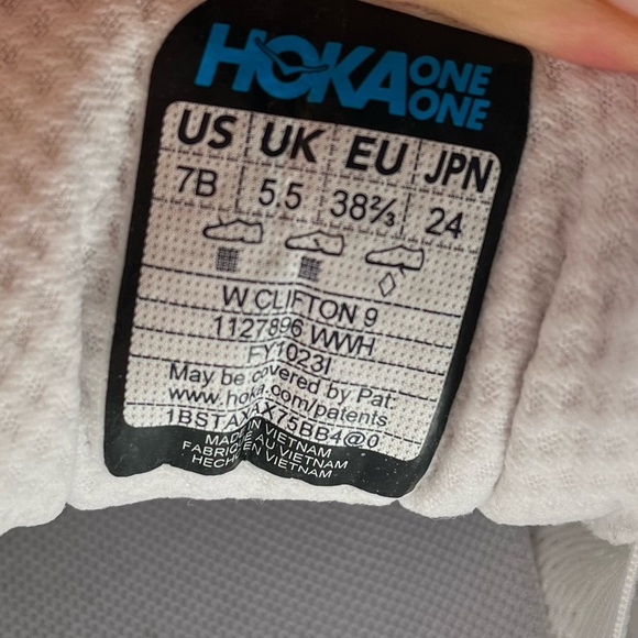 HOKA Clifton 9 Running Shoe - Picture 6 of 6